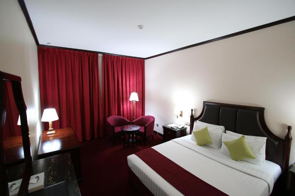 Knight Armour Hotel دبي المظهر الخارجي الصورة