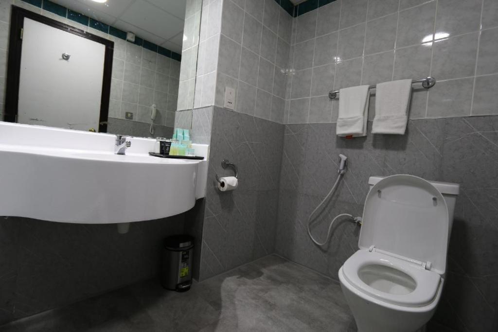Knight Armour Hotel دبي المظهر الخارجي الصورة